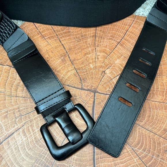 Chico’s Black Leather Belt Medium /Large - Picture 6 of 10